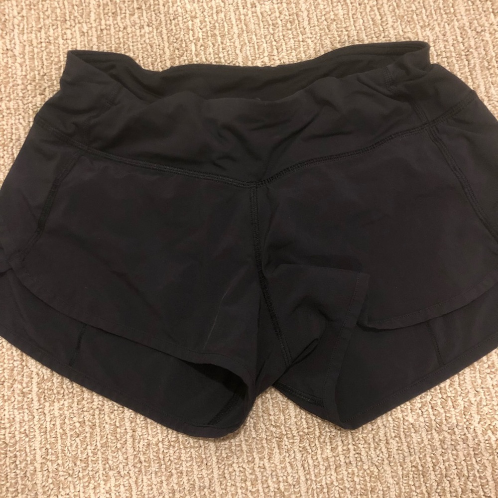 Lululemon Speed short 2.5” size 4